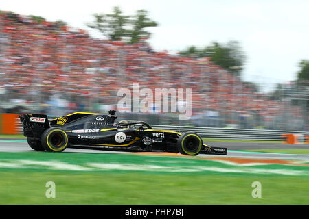 Monza, Italia. 02 Settembre, 2018. Nico Hulkenberg di Germania e Renault in pista durante il Gran Premio di Formula Uno di credito Italia: Marco Canoniero/Alamy Live News Foto Stock