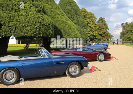 Aston Martin DB5 convertibile (1965), il Concours di eleganza 2018 (Anteprima giorno), 31 agosto 2018. Il Palazzo di Hampton Court, Londra, Regno Unito, Europa Foto Stock