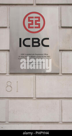 Industriale e banca commerciale della Cina (ICBC) segnaletica, King William Street, City of London, Londra, Regno Unito Foto Stock