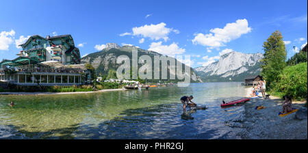 Altaussee: lago Altausseer vedere, hotel Seevilla, spiaggia, bagnante, mountain perdente, Ausseerland-Salzkammergut, Steiermark, Stiria, Austria Foto Stock