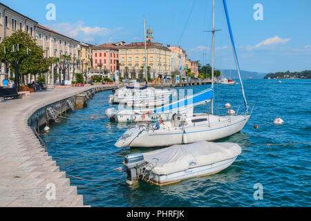 Salo, Lago di Garda, Lombardia, Italia, Europa Foto Stock