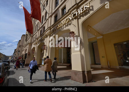 Hotel Vier Jahreszeiten Kempinski Maximilianstrasse, Monaco di Baviera, Deutschland Foto Stock