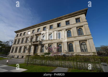 Fuehrerbau, Hochschule fuer Musik und Theater, Koenigsplatz, Monaco di Baviera, Deutschland Foto Stock