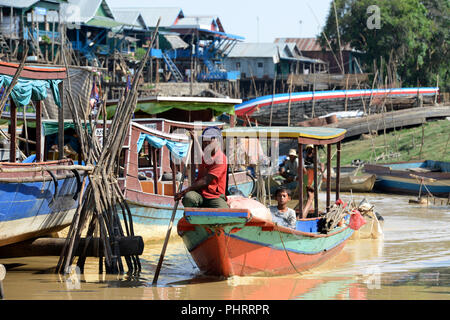 Cambogia Siem Reap lago SAP tono di KOMPONG PLUK Foto Stock