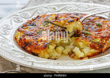 Patate svizzere röstinchen close up. Foto Stock