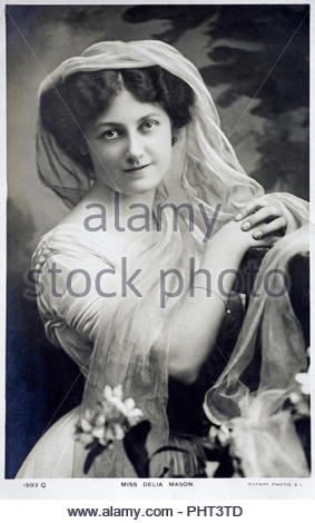 Delia Mason ritratto, 1880 - 1980, era un'attrice americana e cantante, vintage vera fotografia cartolina da c1900 Foto Stock