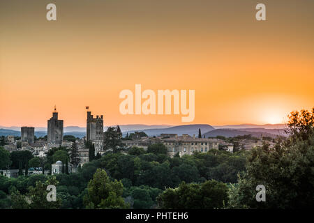 Vista aerea sul Uzes, in Francia, in Europa. Foto Stock