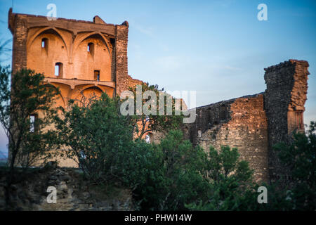 Castel nel Châteauneuf-du-Pape, Provenza, in Francia, in Europa. Foto Stock