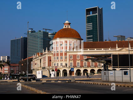 Banco Nacional de Angola, Provincia di Luanda, Luanda, Angola Foto Stock