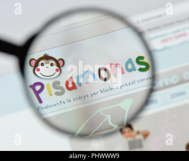 Milano, Italia - 20 agosto 2018: Pisamonas website homepage. Logo Pisamonas visibile. Foto Stock