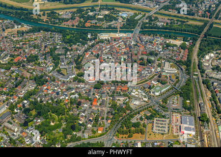 Panoramica di Dorsten centro città con Westwall, Southwall, Osstwall, sud del fossato, Ostgraben e Marktplatz, vista da sud, Dorsten, la zona della Ruhr Foto Stock