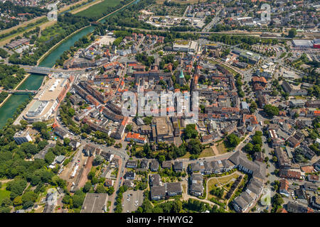 Panoramica di Dorsten centro città con Westwall, Southwall, Osstwall, sud del fossato, Ostgraben e Marktplatz, vista da sud, Dorsten, la zona della Ruhr Foto Stock