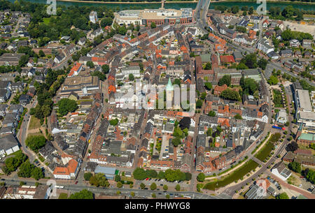 Panoramica di Dorsten centro città con Westwall, Southwall, Osstwall, sud del fossato, Ostgraben e Marktplatz, vista da sud, Dorsten, la zona della Ruhr Foto Stock