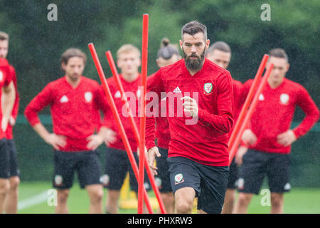 Hensol, Wales, Regno Unito. Il 3 settembre 2018. Joe Ledley durante il Galles squadra nazionale di allenamento in vista della UEFA Nazioni League contro l'Irlanda e la Danimarca. Credito: Mark Hawkins/Alamy Live News Foto Stock