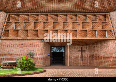 Chiesa di Cristo di lavoratore e di Nostra Signora di Lourdes, Cristo obrero chiesa (1960), Estacion Atlantida, Canelones, Uruguay Foto Stock