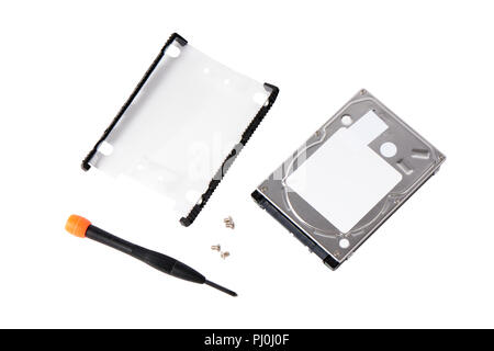 Unità disco rigido aseembly kit staffa e HDD per laptop su sfondo bianco Foto Stock