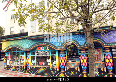 Amore sulla Haight negozio di abbigliamento a San Francisco, California Foto Stock