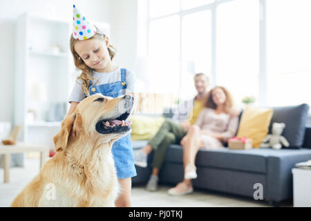 La riproduzione con pet Foto Stock