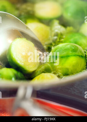 Una chiusura del green cavoletti di Bruxelles. Foto Stock