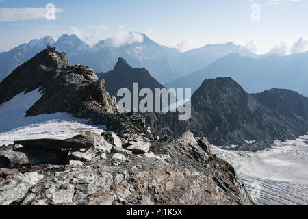 Paesaggio swiss alpes, vista da mittelallalin 3500m ü. M Foto Stock