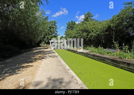 La serratura al Mulino di Flatford, Flatford Road, East Bergholt, Colchester, Regno Unito Foto Stock