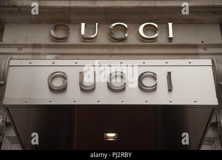 Il negozio di Gucci su New Bond Street, Londra. Stampa foto di associazione. Picture Data: mercoledì 22 agosto, 2018. Foto di credito dovrebbe leggere: Yui Mok/PA FILO Foto Stock