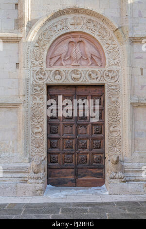 La Cattedrale di Assisi, Cattedrale di San Rufino di Assisi, Assisi, Perugia, Umbria, Italia Foto Stock