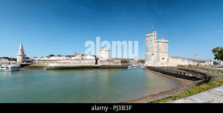L'ingresso al porto di La Rochelle in Francia Foto Stock