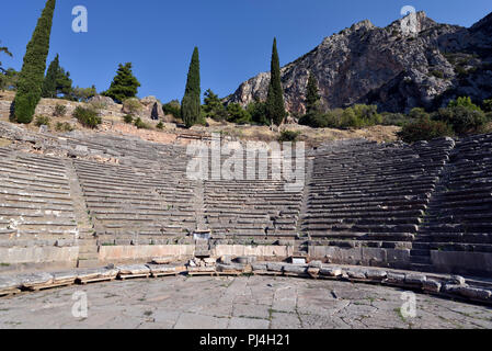 Il teatro nel sito archeologico di Delfi, Grecia centrale Foto Stock