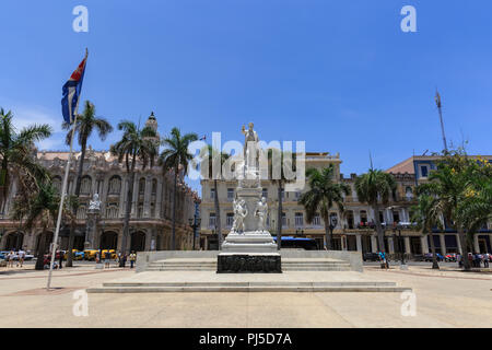 Jose Marti statua in Parque Central, Habana Vieja, Havana, Cuba Foto Stock