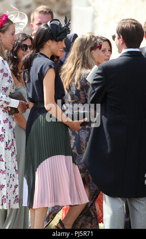 Charlie Van Straubenzee e Daisy Jenks nozze in Farnham offre: Meghan, duchessa di Sussex Dove: Londra, Regno Unito quando: 04 Ago 2018 Credit: Danny Martindale/WENN Foto Stock