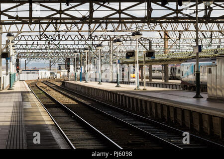 Stazione dei treni di Manchester Piccadilly Foto Stock