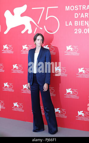 (180904) -- VENEZIA, Sett. 4, 2018 (Xinhua) -- attrice Stacy Martin assiste "Vox Lux' photocall durante il settantacinquesimo Venice International Film Festival di Venezia, Italia, Settembre 4, 2018. (Xinhua/Cheng Tingting) (yg) Foto Stock