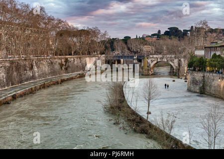 Ponte Palatino ponte sul fiume Tevere, Roma, lazio, Italy Foto Stock