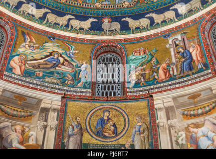 Mosaici (XII secolo), la Chiesa di Nostra Signora in Trastevere interno, Basilica di Santa Maria in Trastevere, Roma, lazio, Italy Foto Stock