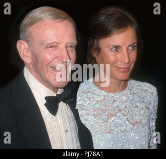 Fred Astaire moglie Robyn Smith 1985 foto da John Barrett/PHOTOlink.net /MediaPunch Foto Stock