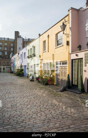 Mews case sul condotto Mews, Paddington, Londra W2, Regno Unito Foto Stock