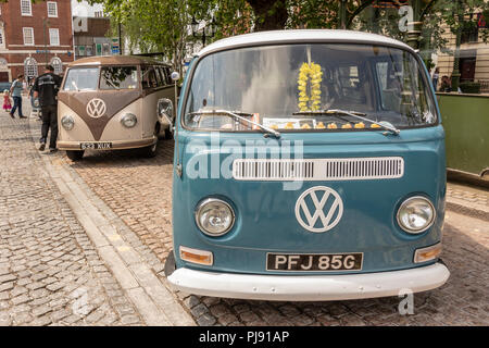 Volkswagen Camper sul display alla confettura di prugne 2018 - Horsham, West Sussex, Regno Unito. Foto Stock