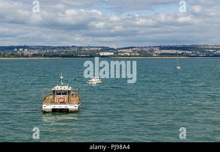 Swansea Bay visto dal lungomare di Mumbles Galles del Sud Foto Stock