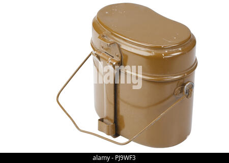Esercito sovietico mess kit isolato su sfondo bianco Foto Stock