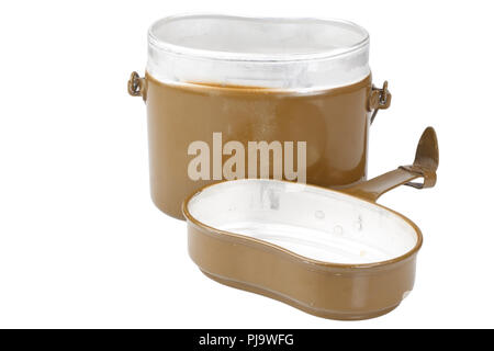 Esercito sovietico mess kit isolato su sfondo bianco Foto Stock