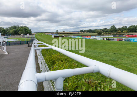 Una via laterale a Sedgefield Racecourse a Sedgefield,Co.Durham,l'Inghilterra,UK Foto Stock