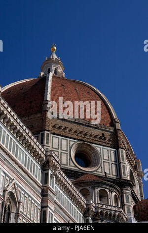 La cupola del Duomo di Firenze, Toscana, Italia: ancora la più grande cupola in muratura nel mondo Foto Stock