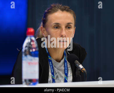 New York, Stati Uniti d'America. 5 settembre 2018 - Lesia Tsurenko dell'Ucraina parla ai media dopo aver perso il suo quarto di finale corrisponde al 2018 US Open Grand Slam torneo di tennis. New York, Stati Uniti d'America. Settembre 05, 2018. Credit: AFP7/ZUMA filo/Alamy Live News Foto Stock