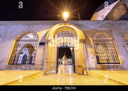 Ingresso di Mevlidi moschea di Halil,uno dei punti di riferimento di Sanliurfa,Turchia.18 Luglio 2018 Foto Stock