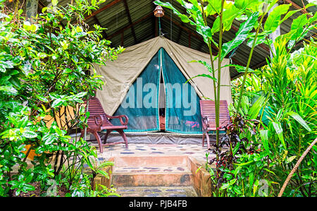 Tenda a Elephant Hills Luxury Tented Camp Khao Sok, Thailandia Foto Stock