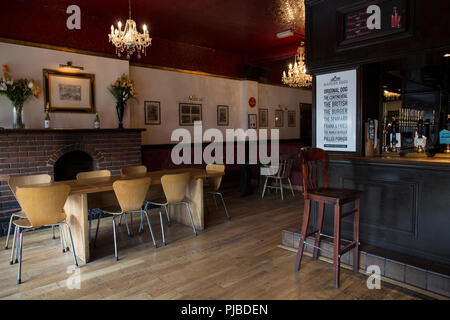 Il mendicante cieco pub a Whitechapel Road a Whitechapel nell'East End di Londra dove Ronnie Kray assassinato George Cornell, London, England, Regno Unito Foto Stock