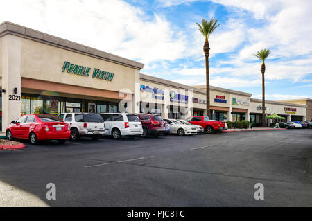 Il centro commerciale di striscia su Rainbow Blvd a Las Vegas, Nevada Foto Stock