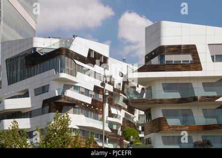 Zaha Hadid Architects, CityLife Milano edificio residenziale complesso, 2014, Milano, Italia, vista esterna Foto Stock