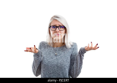 Confuso donna che indossa gli occhiali e frustrati mano gesto isolato su sfondo bianco. Foto Stock